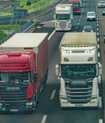 Autotrasporti su strada: la guida completa al funzionamento e alla scelta del fornitore Autotrasporti su strada