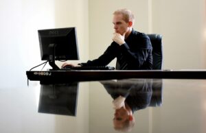 Bilancio di sostenibilità, non solo un obbligo ma un’opportunità di crescita: come prepararsi? Lavoro in azienda e bilancio di sostenibilità