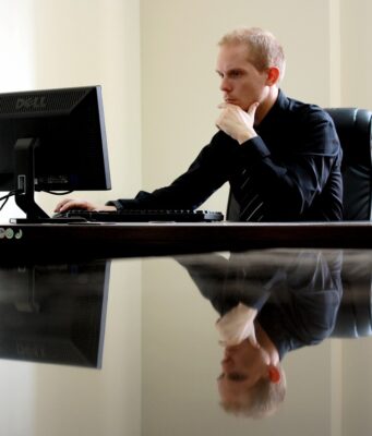 Bilancio di sostenibilità, non solo un obbligo ma un’opportunità di crescita: come prepararsi? Lavoro in azienda e bilancio di sostenibilità