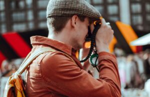 Moda uomo invernale 2025: ecco cosa indosseremo e vedremo ancora nelle vetrine di questo fall winter 2024-2025