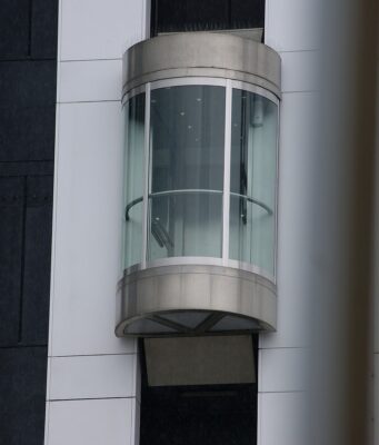 Ascensore esterno privato: permessi necessari e agevolazioni Ascensore esterno privato