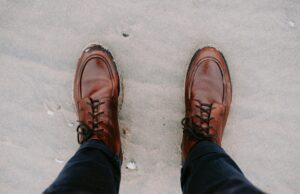 Scarpe da uomo e sostenibilità nel 2026: il nuovo guardaroba maschile più consapevole Scarpe da uomo