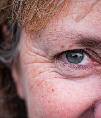 Crema ai peptidi: come scegliere quella giusta per la pelle che invecchia Crema ai peptidi