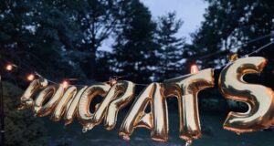 La laurea che parla di futuro: celebrare con scelte che fanno la differenza Idee per bomboniere solidali e allestimenti per una laurea sostenibile