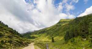 Vacanze di famiglia in Austria: divertimento tra le montagne del Tirolo Orientale Alpinhotel Jesacherhof